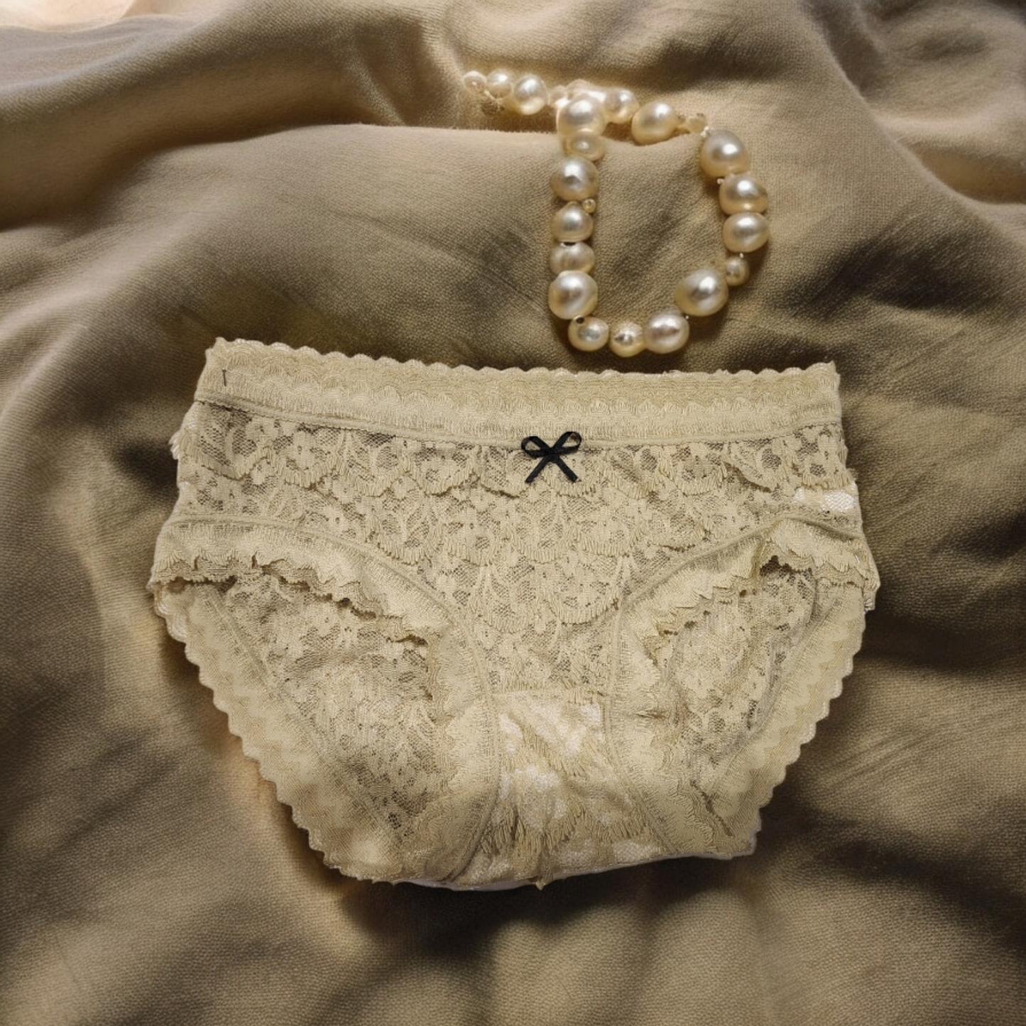 š· Whispering Lace - Electric Elegance š·