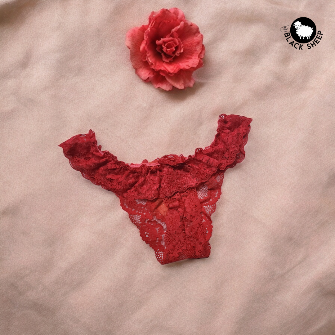❤️ Scarlet Desire Thong ❤️