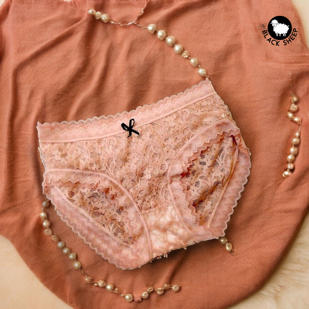 šø Whispering Lace - Chic Charm šø