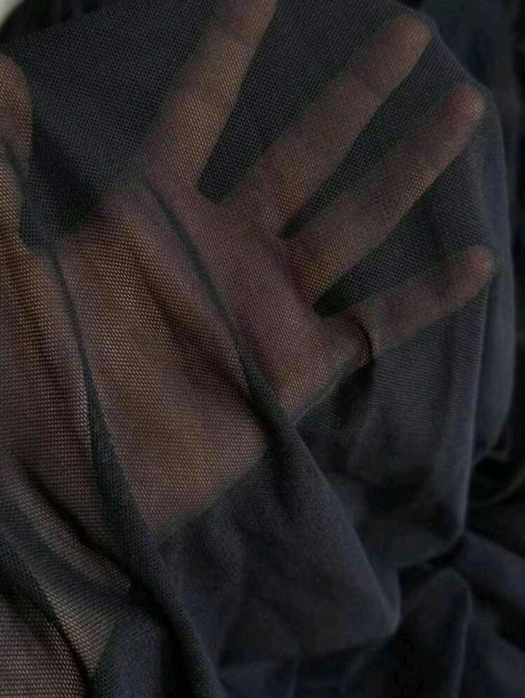 Royal Ruckus (Black)