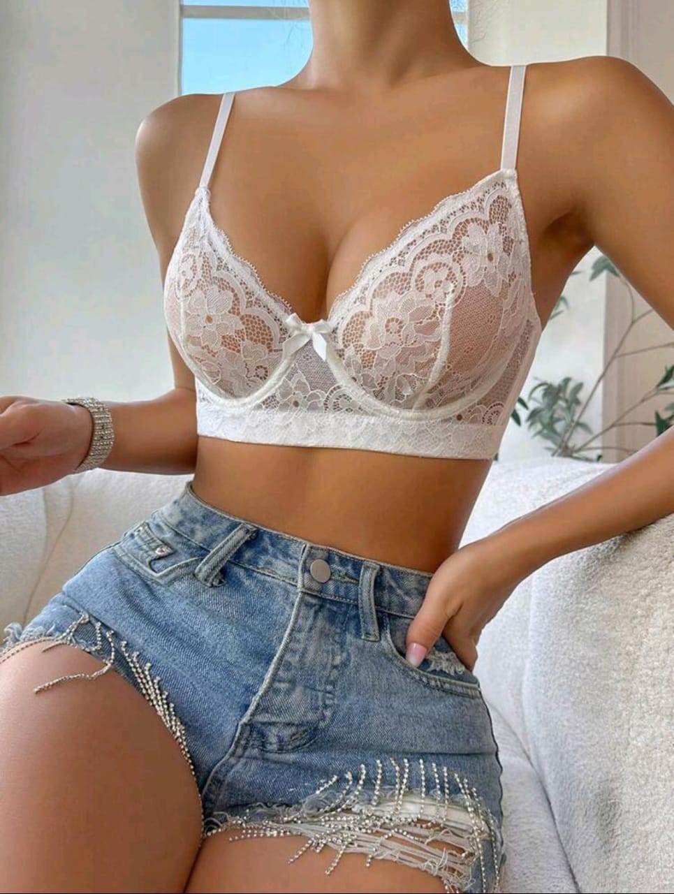 Lace Lift-Off White Bra